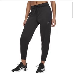 New Nike Women's Attack 7/8 Pants